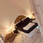 فيلة Vittorio *